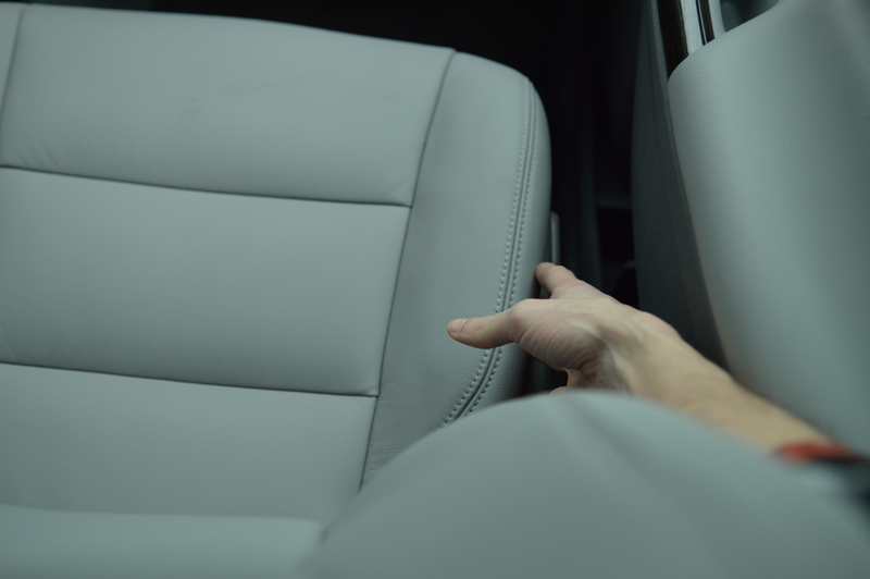 Illustration for article titled Can
the 2015 Toyota Sienna XLE Function as a Poor Man's Maybach?